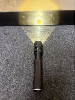 Streamlight flashlight
