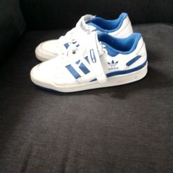 ADIDAS   SIZE 9. 1/2.