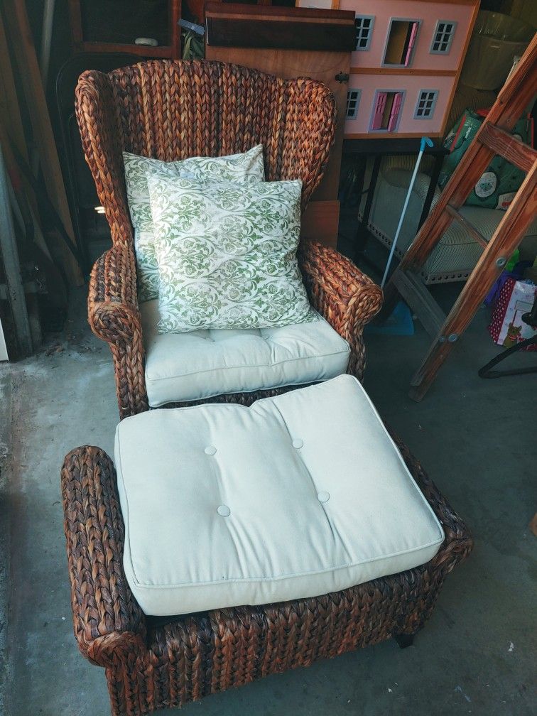 Pier-One Wicker Chair With Ottoman