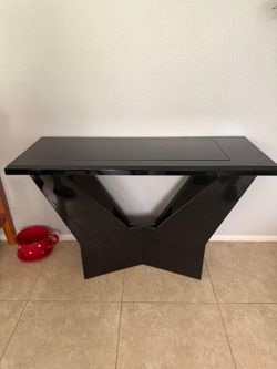 Black accent table