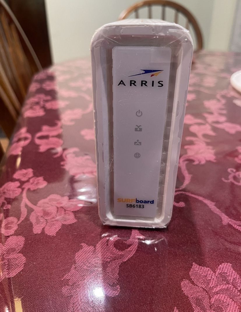 Arris SurfBoard SB6183 Comcast Internet Modem