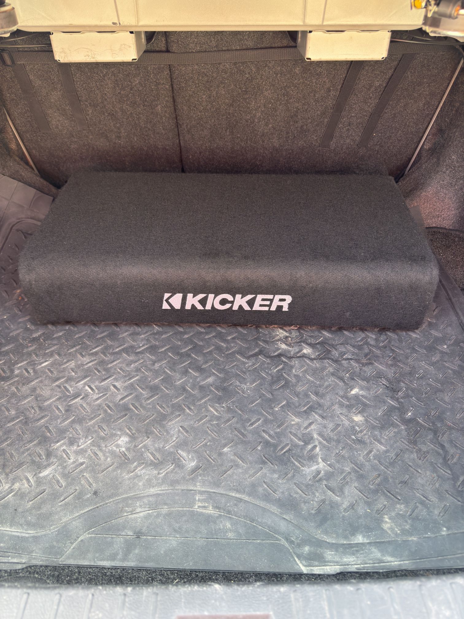 Kicker 12” Down Firing Subs *BRAND NEW*