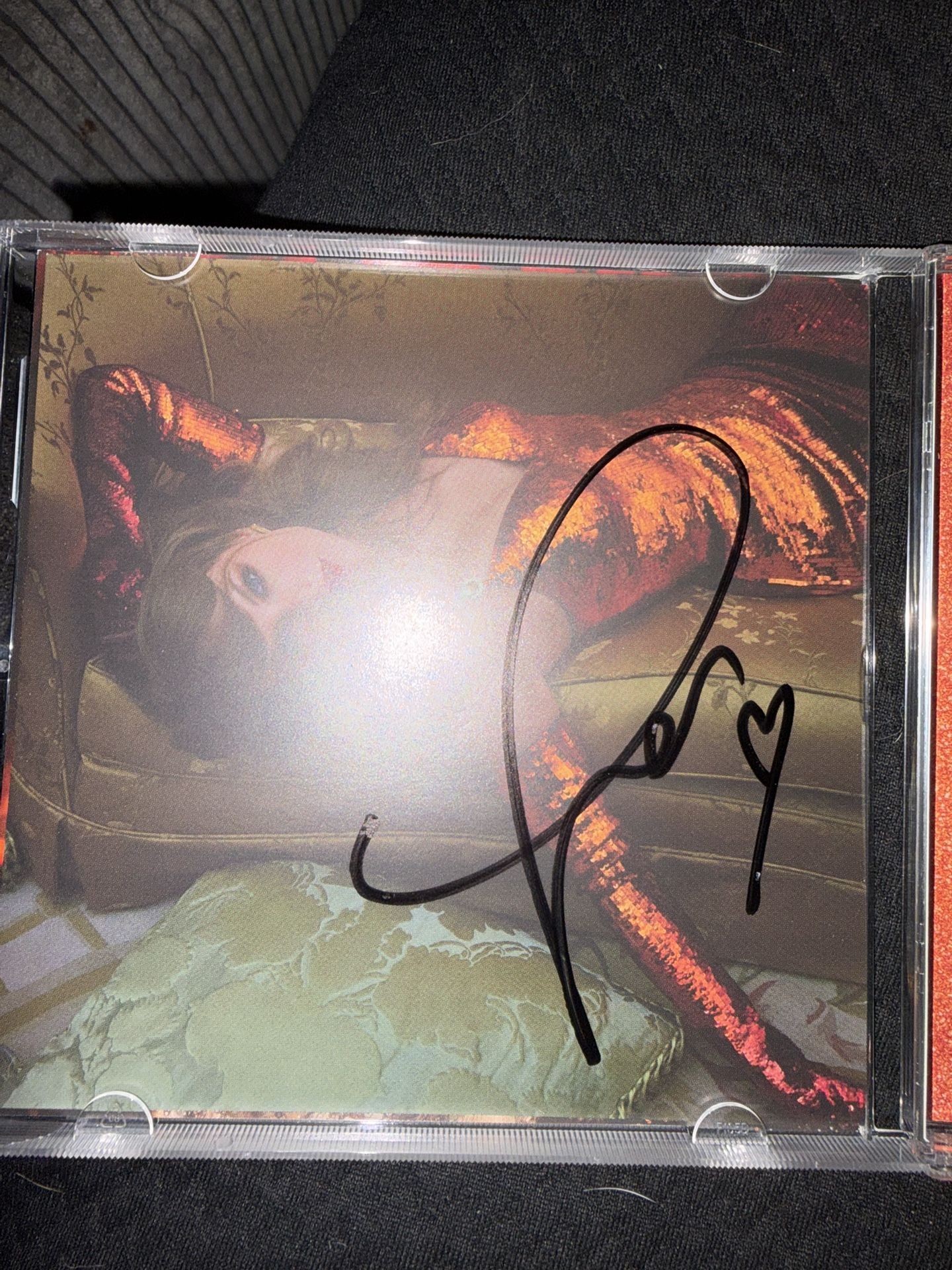 Taylor Swift – “The Life of a Showgirl” CD (Hand-Signed Photo Insert)