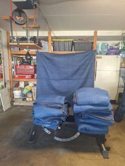 Moving blankets $10  for 1