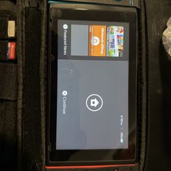 Nintendo Switch Pokémon Bundle + Accessories