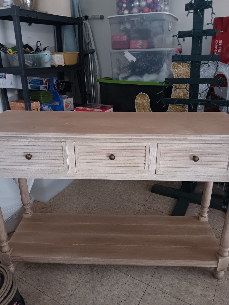 GREAT BUY! Entry Tabletop Furniture