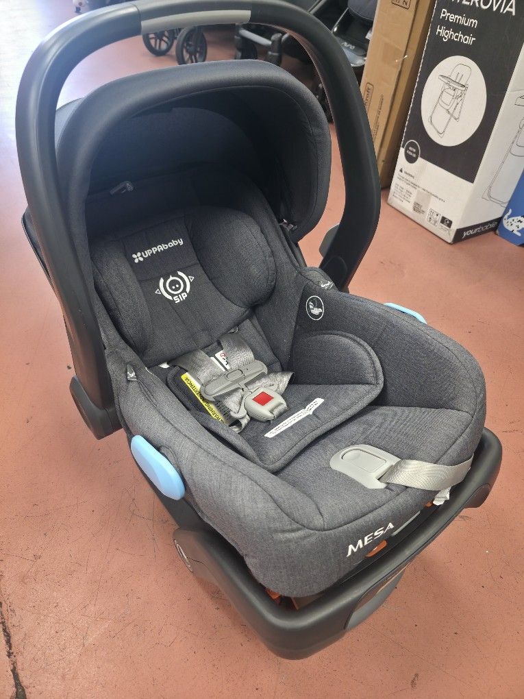 Uppa MESA infant Car Seat With Base