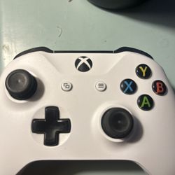 XBOX ONE S WHITE, Controller Included. Used For 2 Years.