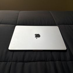 MacBook Air M2