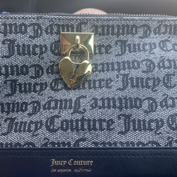 Juicy Couture Woman’s Wristlet Wallet With Strap
