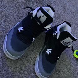 Jordan 4 Fear