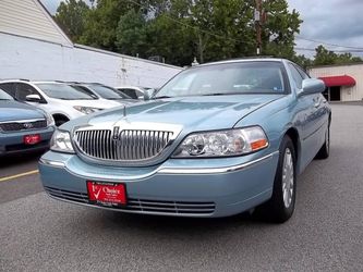 2005 Lincoln Town Car
