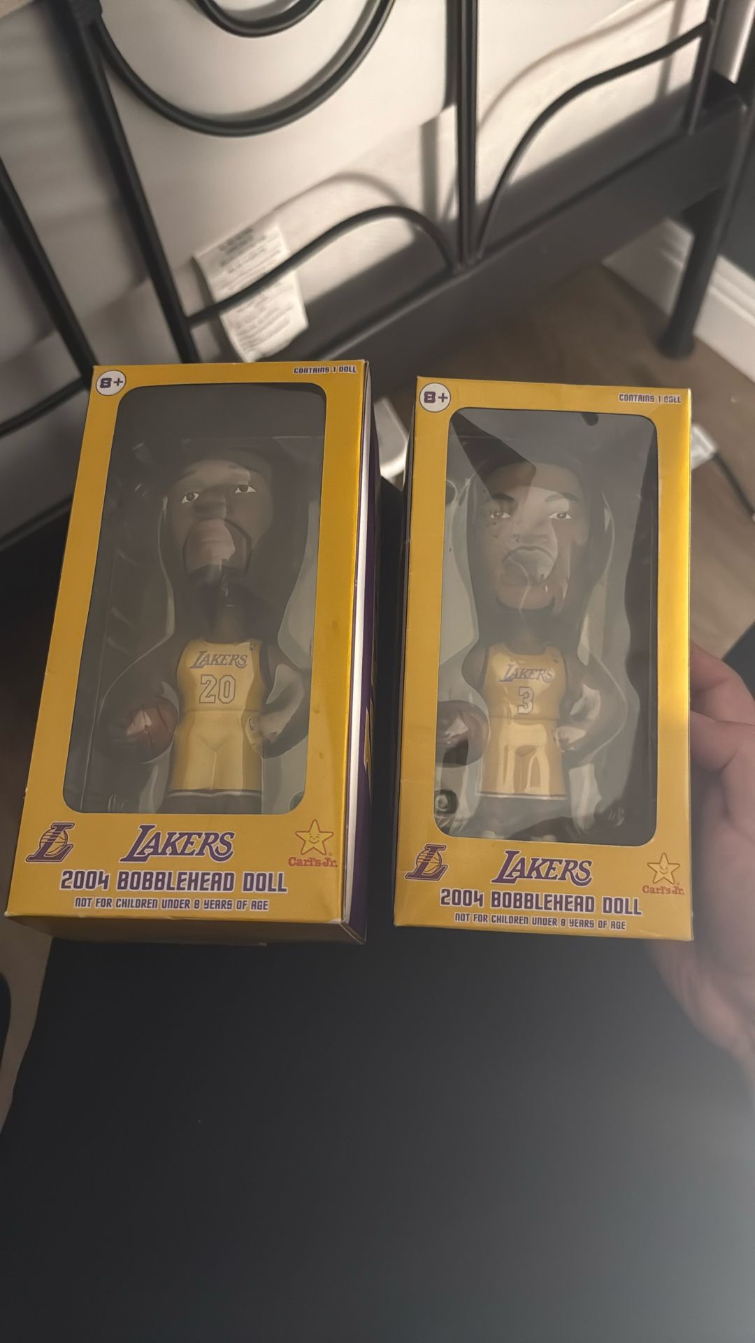 2004 LAKERS BOBBLEHEADS CARLS JR SET