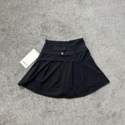 Lululemon High Rise Skirt 4”