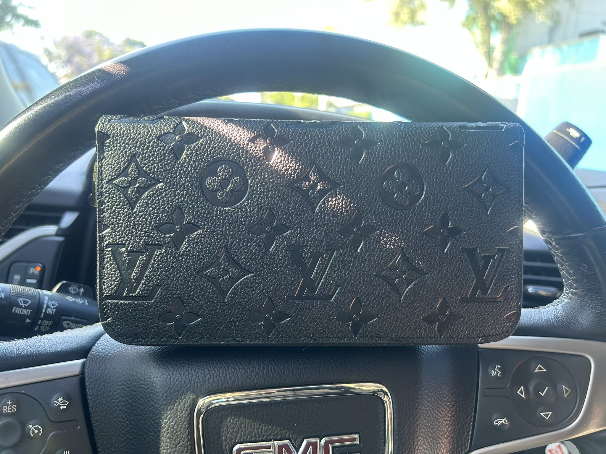 Woman’s Wallet