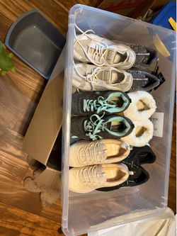 6 pairs of sneakers, 1 pair slippers