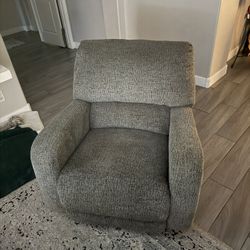 Recliner/rocking Chair! 