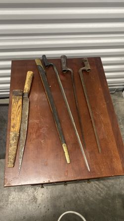 Antique bayonets