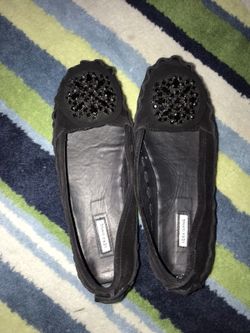 Vera Wang black dressy moccasins for women in suede. Sz8,5