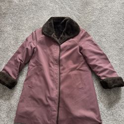 Women's insulated coat, size 14 (XL)
