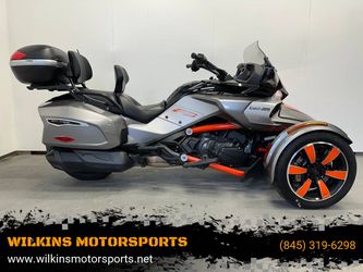 2016 can-am spyder
