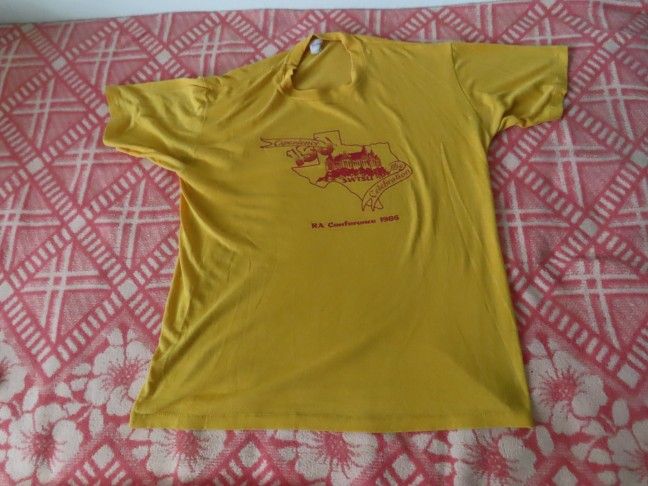 Vintage SWT Southwest Texas State Yellow University Shirt L RA conference 80s
