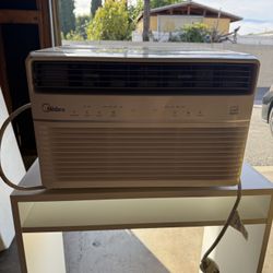 Window Type Air Conditioner 