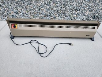 heater - Intertherm
Soft heat II
41x5.5x9H"
works good