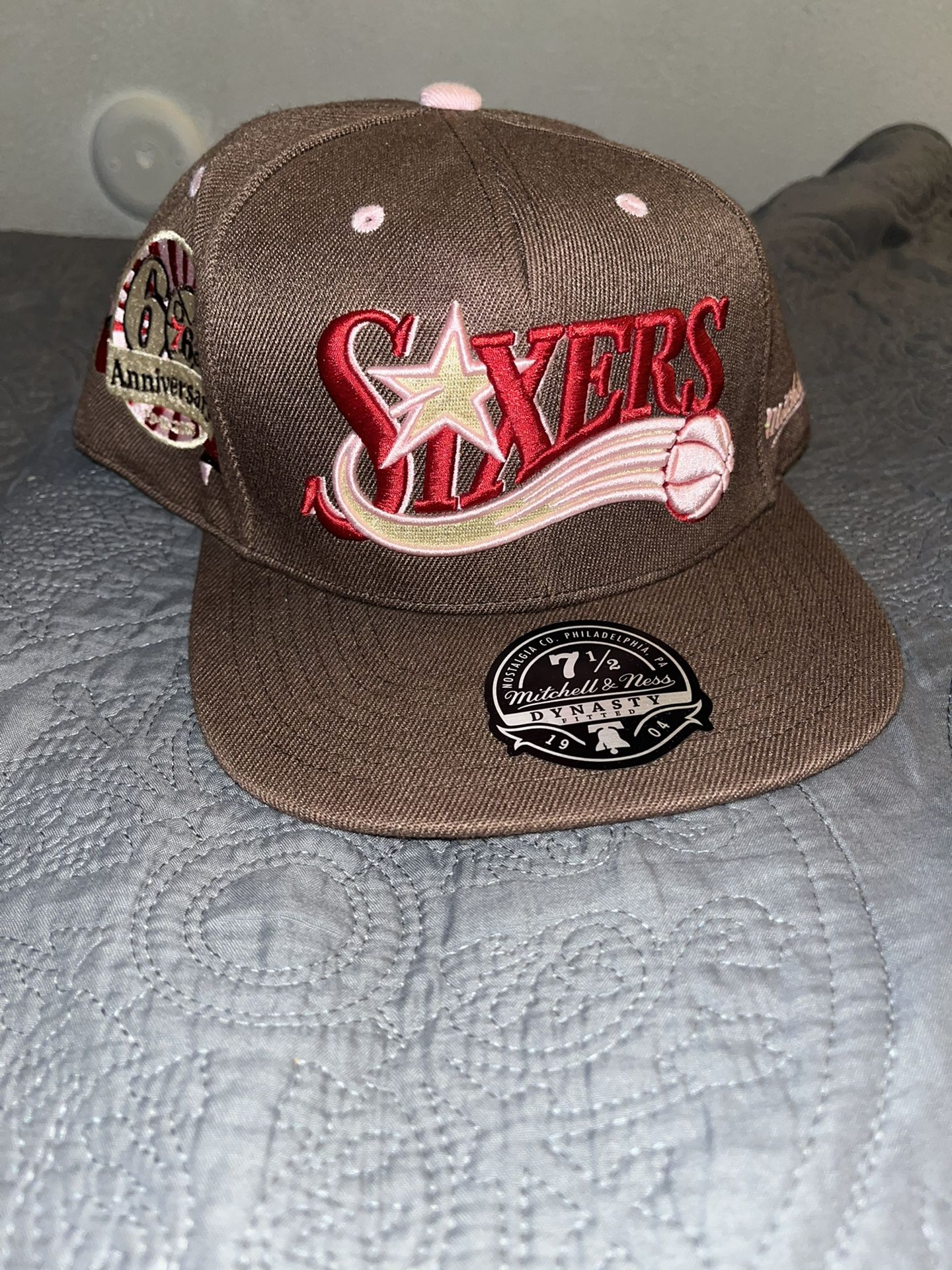 Brown and pink 76ers 60th anniversary  fitted hat size 7 1/2 
