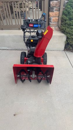 Toro Power Max 826 OHAE 26” Snowblower – Like New – $995 OBO