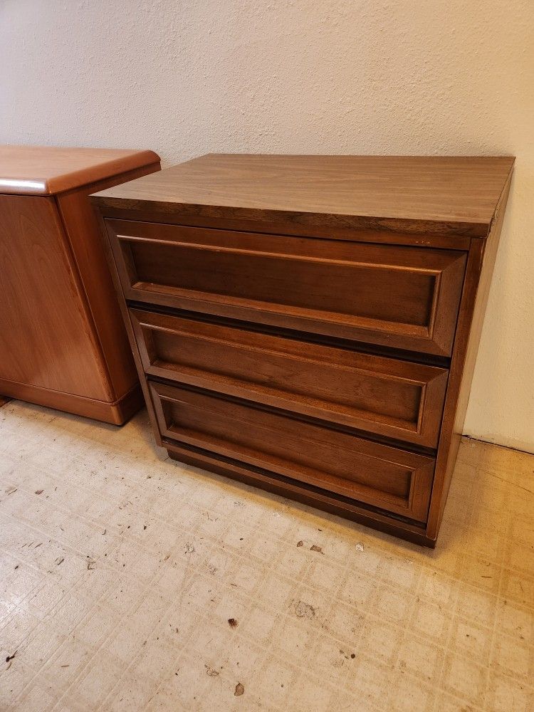 Small Mid Century Dresser