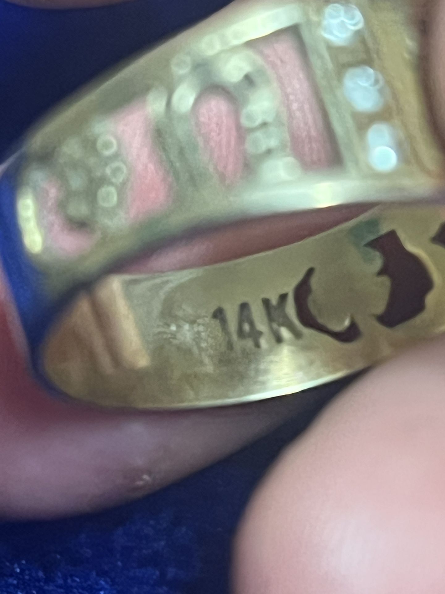 14k ring golld nugget style but has elephant engraving