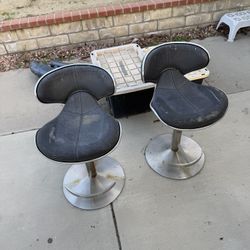 Swivel Bar Stools 