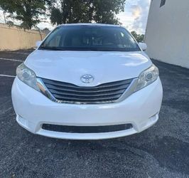 2014 Toyota Sienna