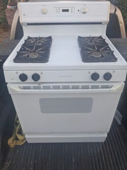 GE gas stove