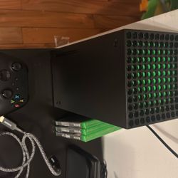 Xbox series X 1 TB internal + 2TB external hdd 