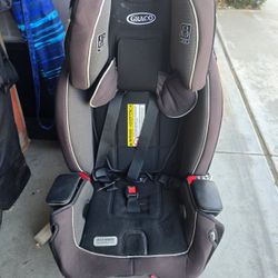 GRACO CAR SEAT