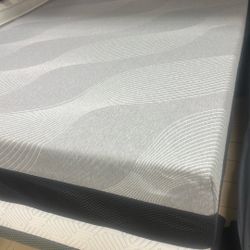 12 Inch Memory Foam (Queen Size)