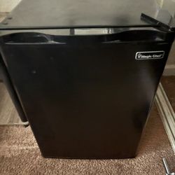 Mini Fridge 
