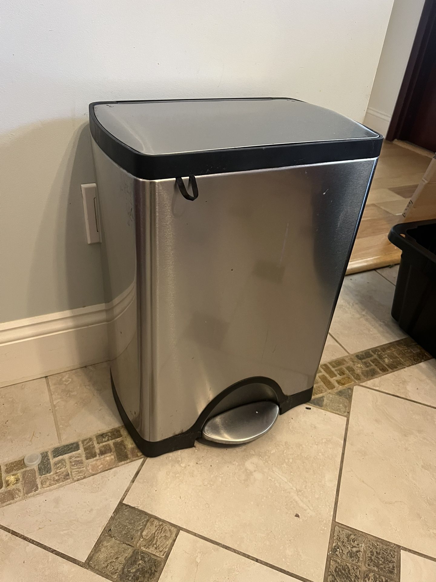 Kitchen Garbage Can