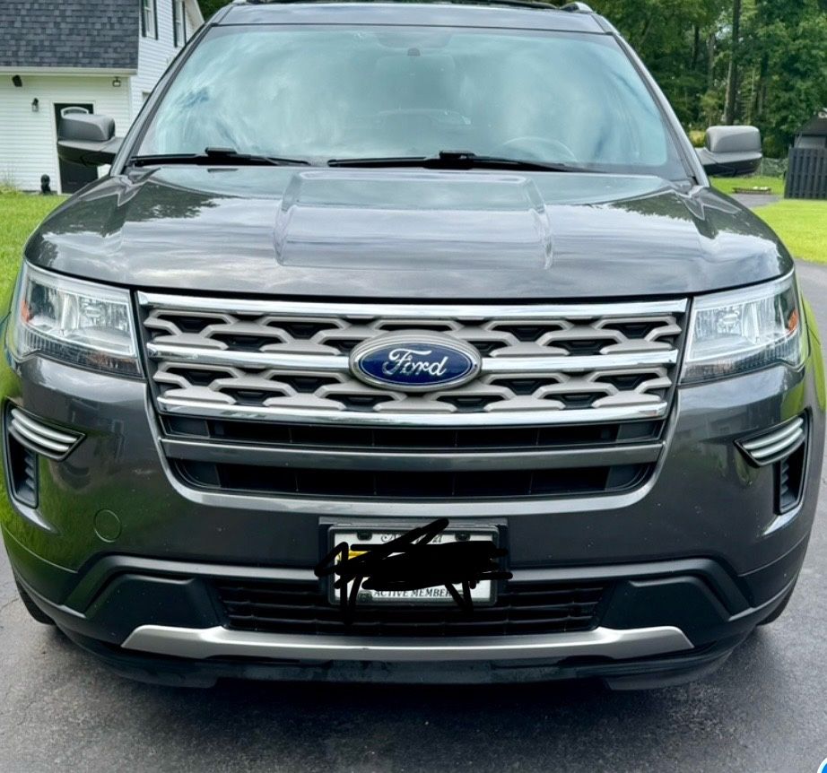 Ford Explorer Grill (2011-2019)
