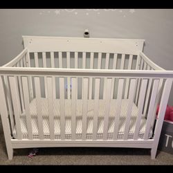 Baby Convertible Crib 