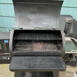 Pit Boss Sportsman 820 grill
