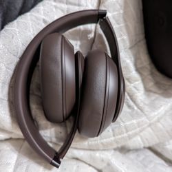 Beat Studio Pro Deep Brown 