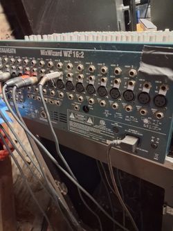 Allen and Heath Mixwizard WZ3 16:2 16-channel analog mixing console