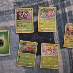 6 Grass Type Pokémon Cards
