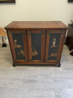 Oriental Side Bar