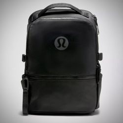 New Crew Backpack 22L Color Black