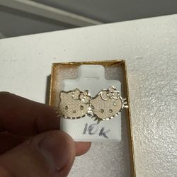 Hello Kitty Earrings
