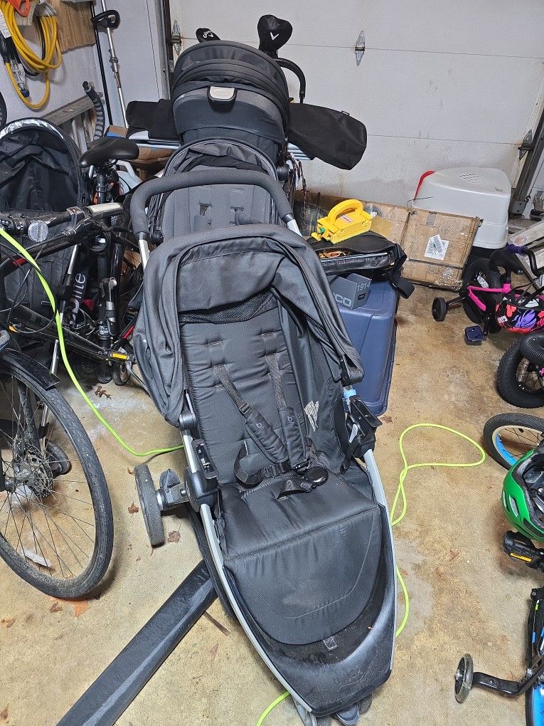 Britax B-Lively Stroller